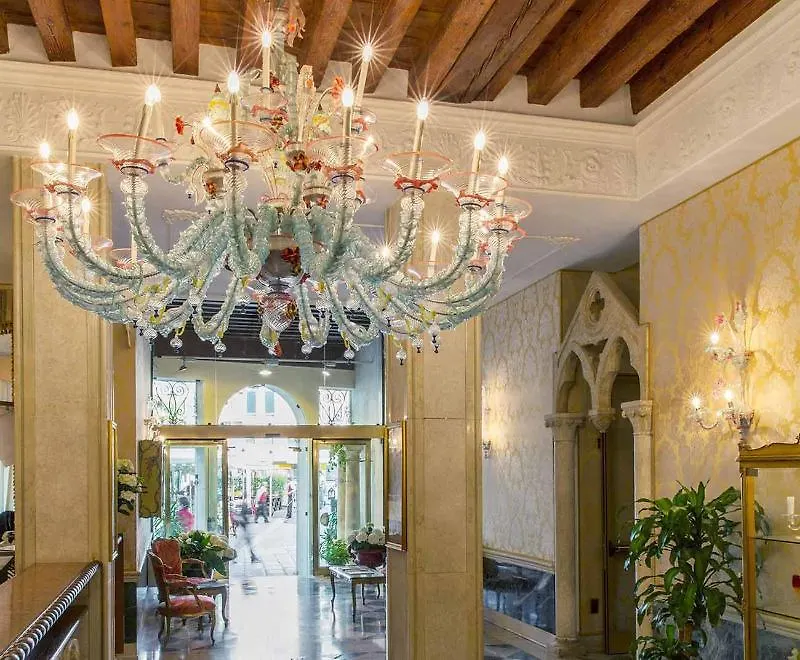 Nh Venezia Santa Lucia Hotel