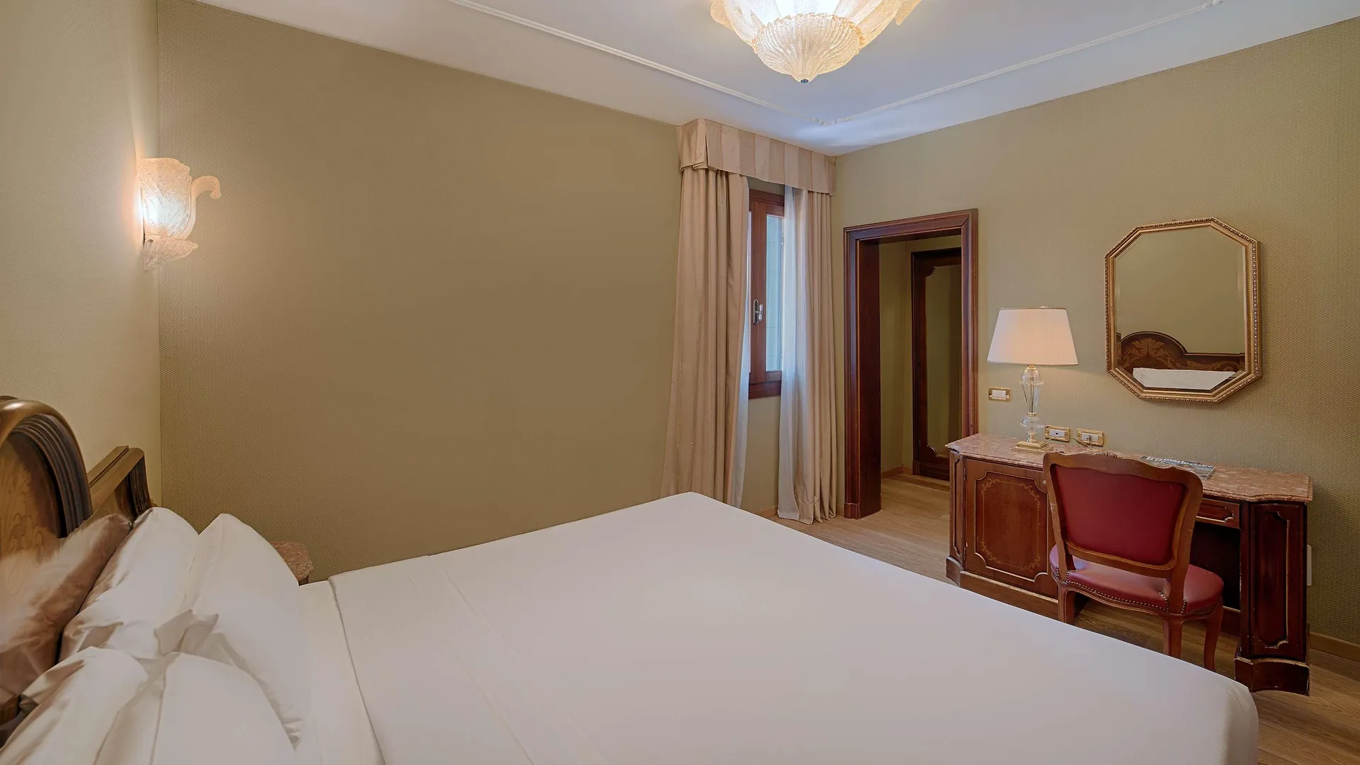 ****  Hotel Nh Venezia Santa Lucia Itálie