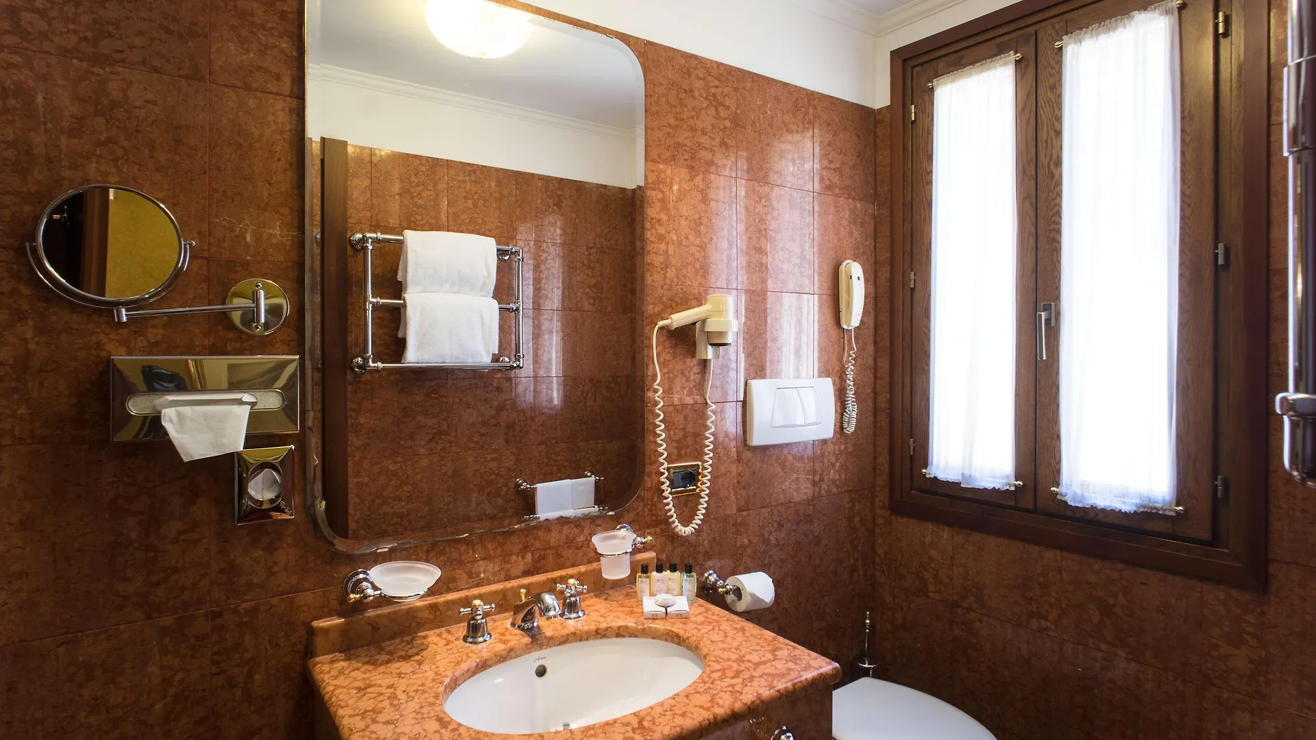 Nh Venezia Santa Lucia Hotel 4*, Venice Italy
