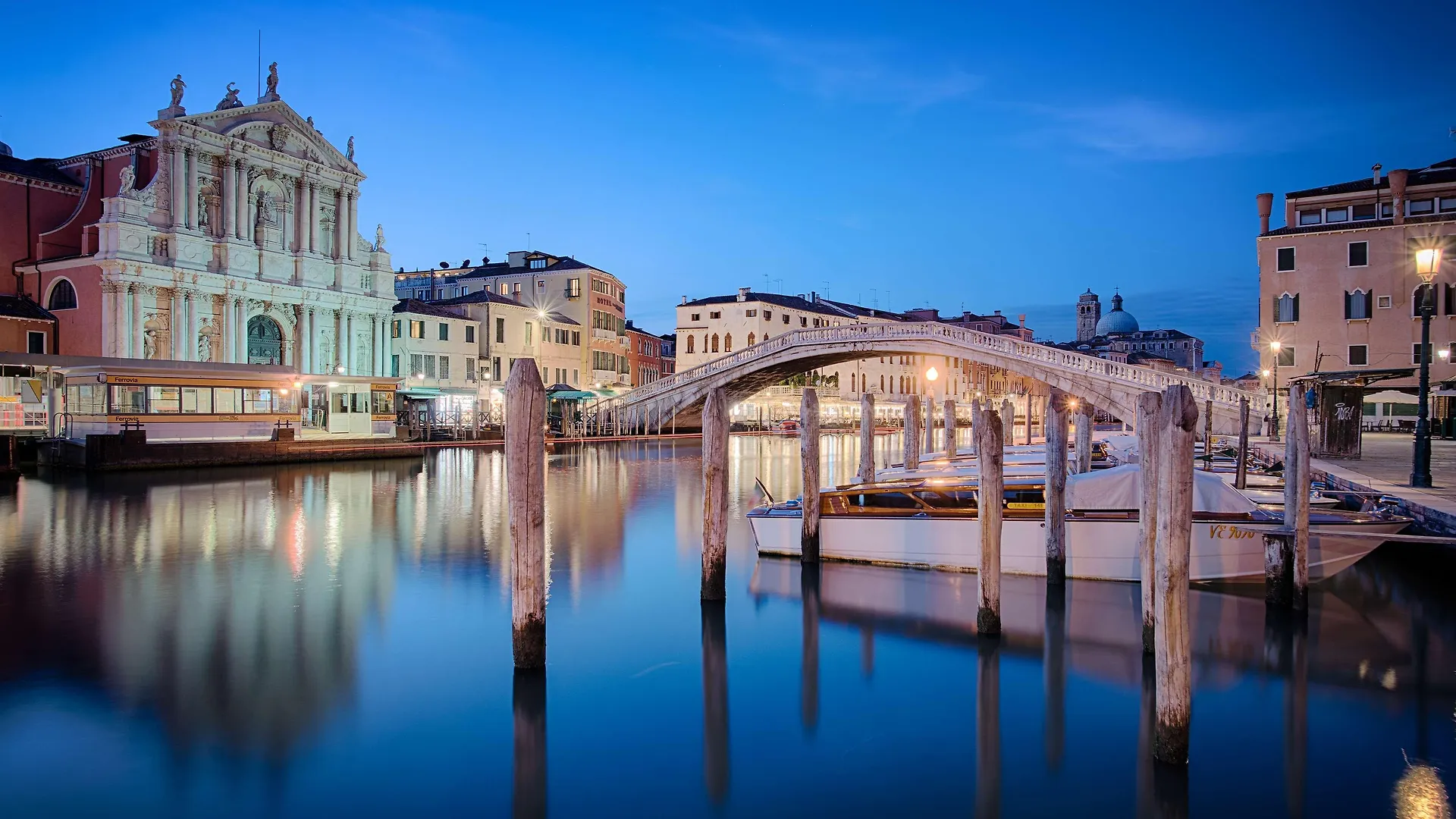 ****  Nh Venezia Santa Lucia Hotel Italy