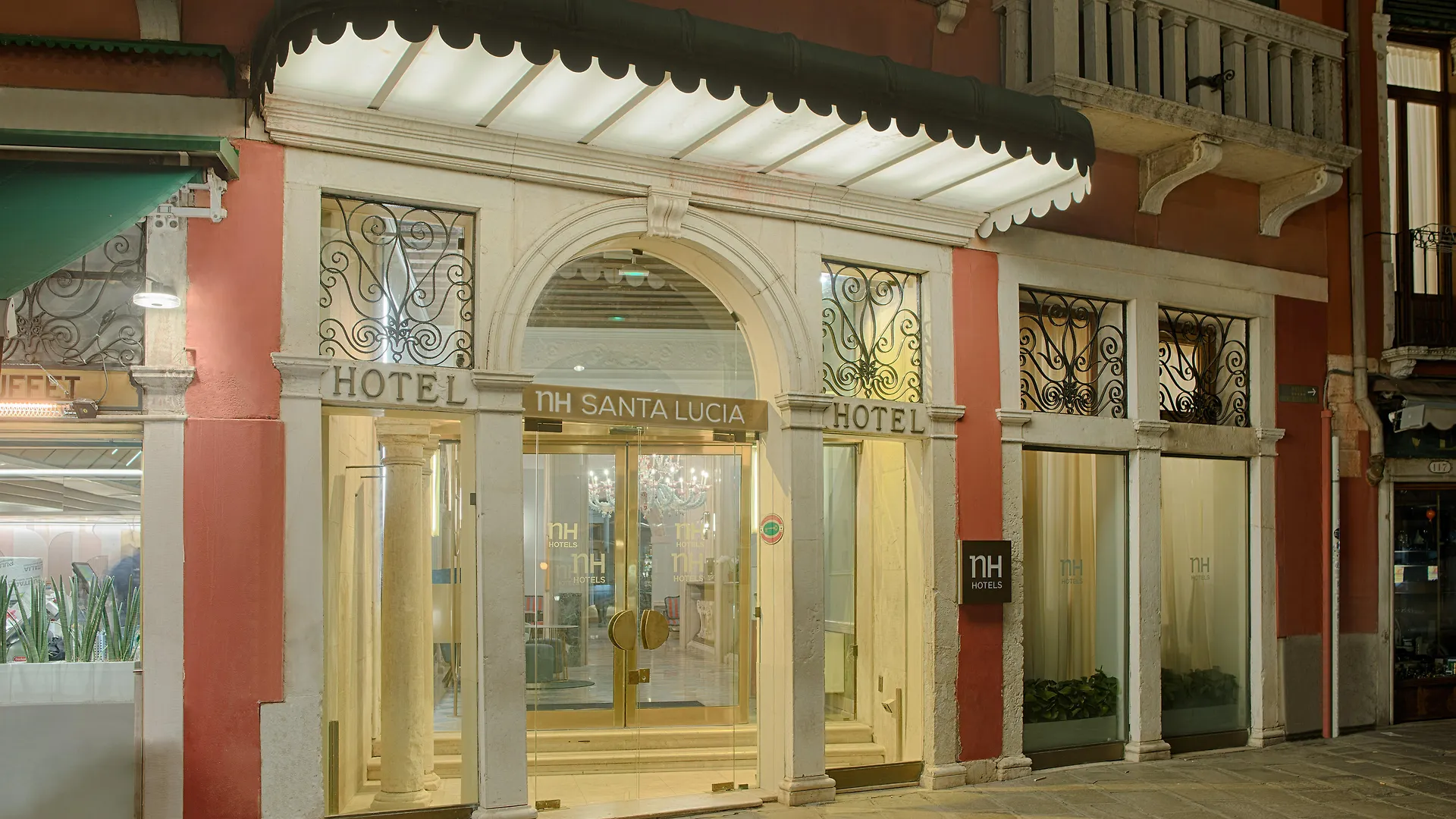 Nh Venezia Santa Lucia Hotel  Venetië