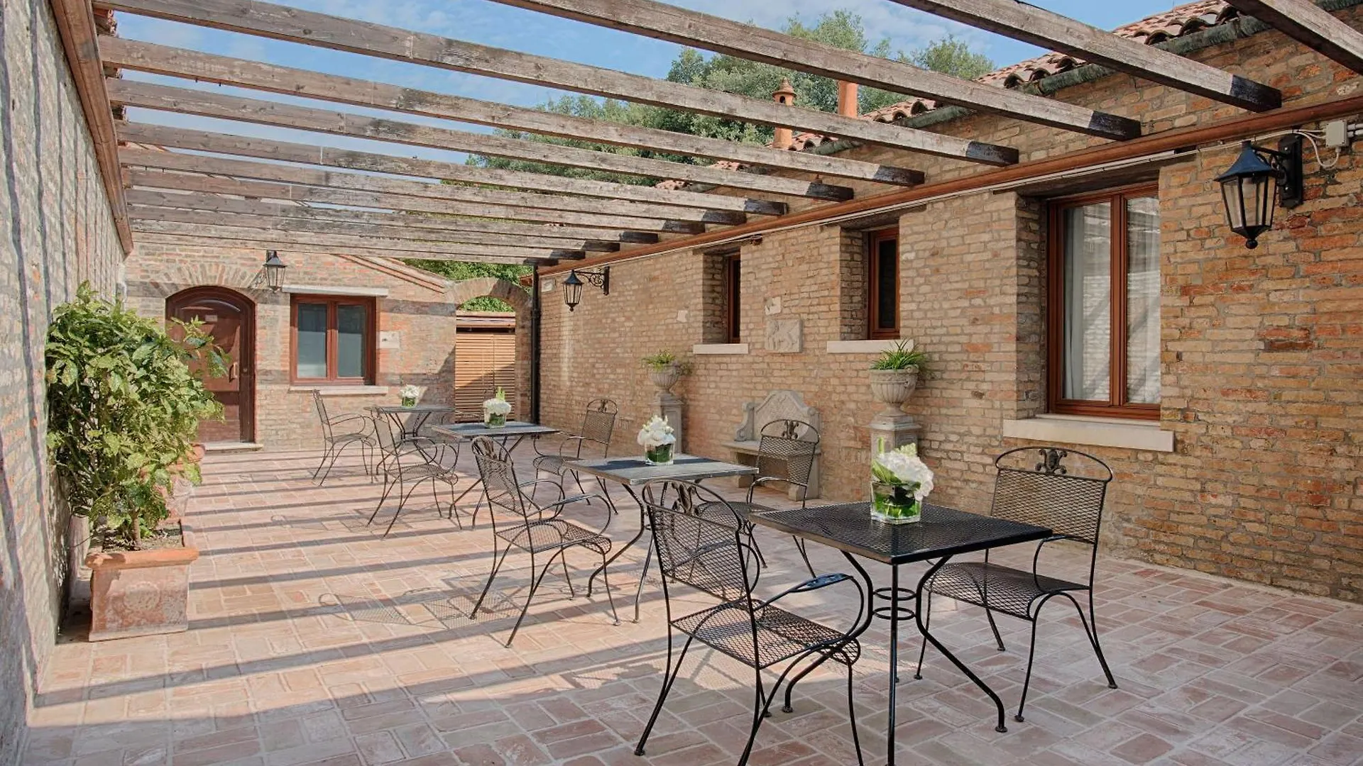 فندق Nh Venezia Santa Lucia 4*, البندقية