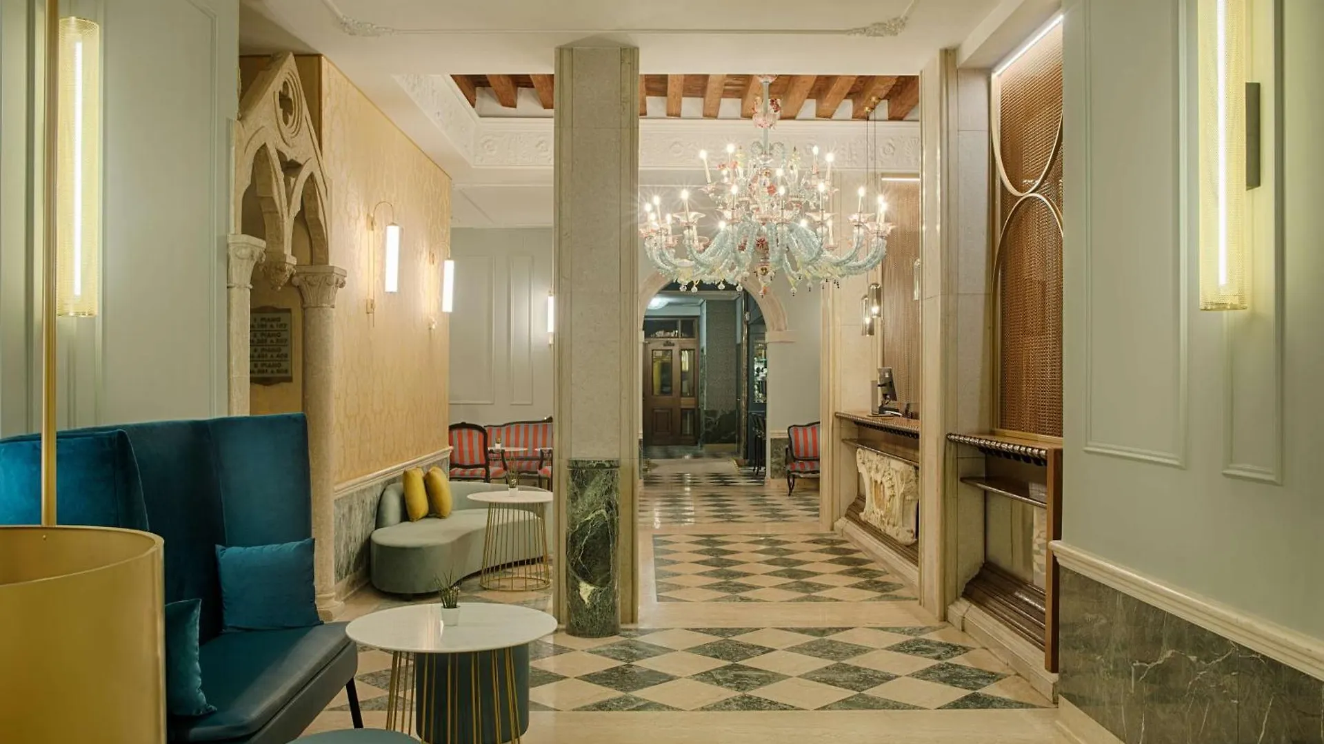Nh Venezia Santa Lucia Hotel