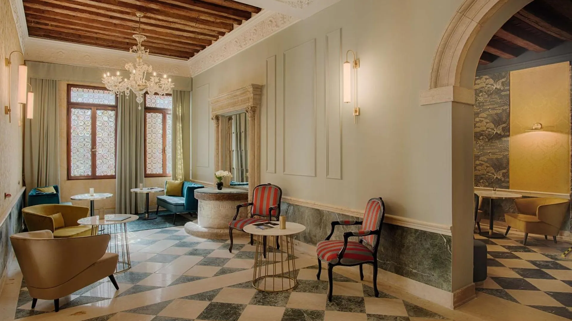 Nh Venezia Santa Lucia Hotel Venetië
