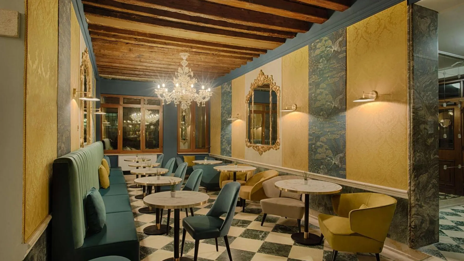 Nh Venezia Santa Lucia Hotel
