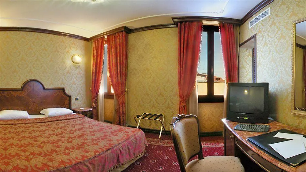Nh Venezia Santa Lucia Hotel Venice