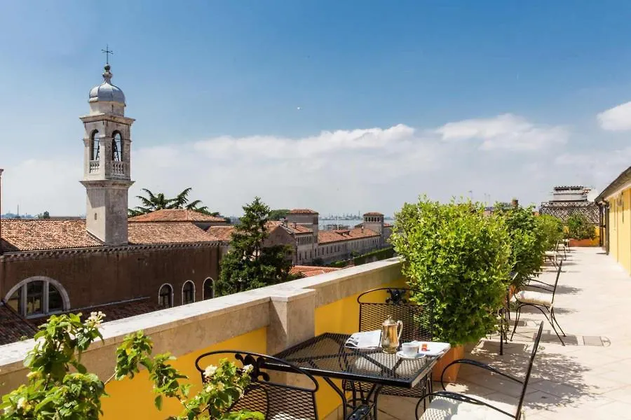 Nh Venezia Santa Lucia Hotel