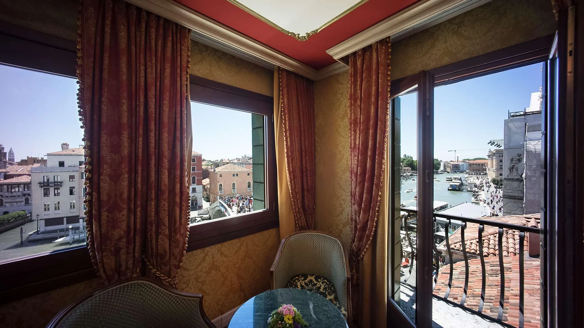 Nh Venezia Santa Lucia Otel  Venedik