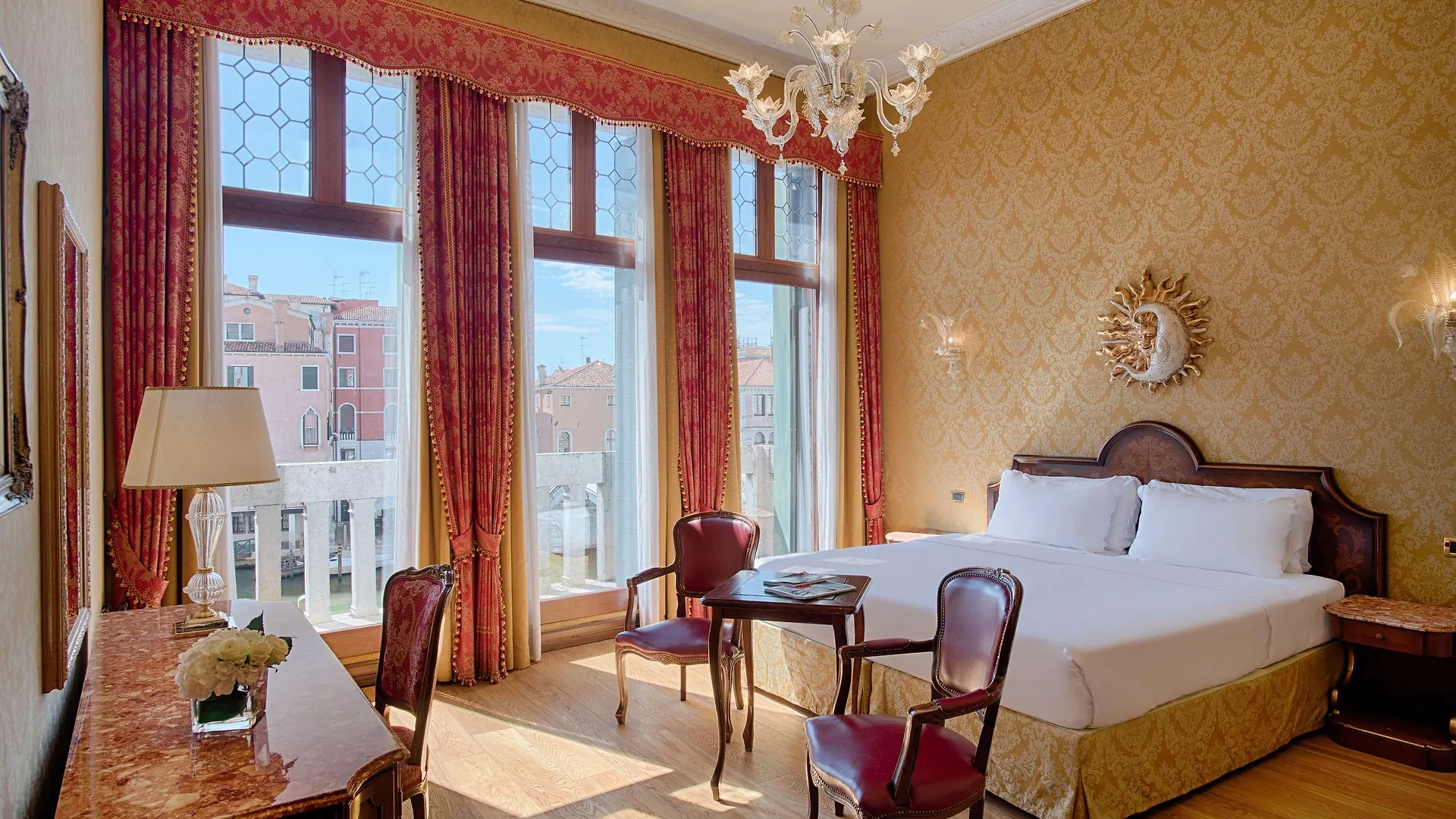 Nh Venezia Santa Lucia Otel