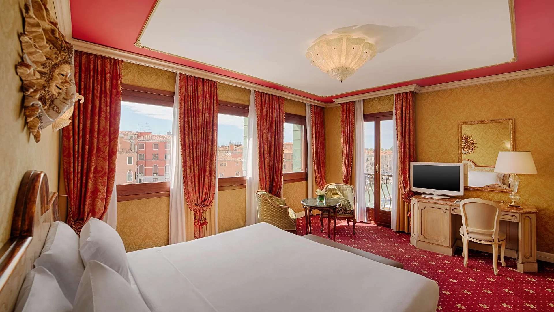 ****  Nh Venezia Santa Lucia Otel İtalya